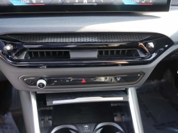 BMW 3 Series 330i NA Sedan 2026