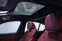 BMW 3 Series 330i NA Sedan 2026