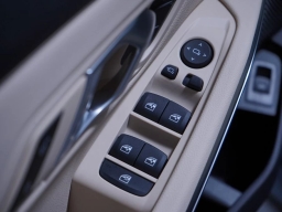 BMW 3 Series 330i NA Sedan 2026