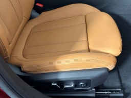 BMW 3 Series 330i NA Sedan 2026