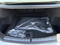 BMW 3 Series 330i NA Sedan 2026