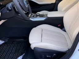 BMW 3 Series 330i NA Sedan 2026