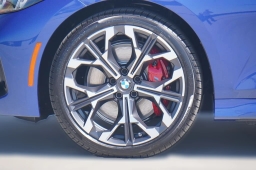 BMW 3 Series 330i NA Sedan 2026