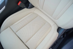 BMW 3 Series 330i NA Sedan 2026