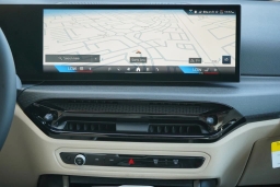 BMW 3 Series 330i NA Sedan 2026