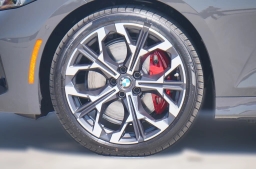 BMW 3 Series 330i NA Sedan 2026