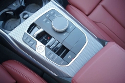 BMW 3 Series 330i NA Sedan 2026