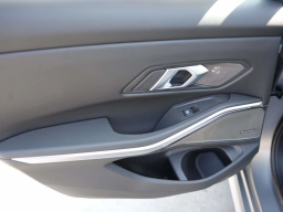 BMW 3 Series 330i NA Sedan 2026