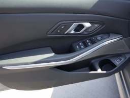 BMW 3 Series 330i NA Sedan 2026