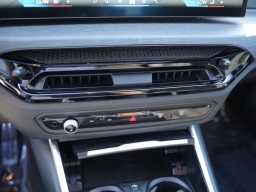 BMW 3 Series 330i NA Sedan 2026