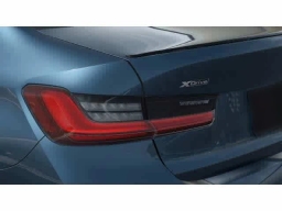 BMW 3 Series 330i NA xDrive Sedan 2026