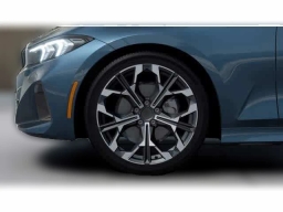 BMW 3 Series 330i NA xDrive Sedan 2026
