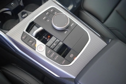 BMW 3 Series 330i NA xDrive Sedan 2026