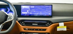 BMW 3 Series 330i NA xDrive Sedan 2026