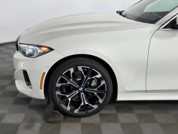 BMW 3 Series 330i NA xDrive Sedan 2026