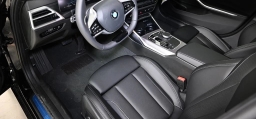 BMW 3 Series 330i NA xDrive Sedan 2026