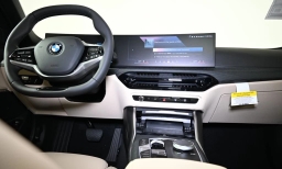 BMW 3 Series 330i NA xDrive Sedan 2026