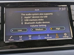 Nissan Versa SV CVT 2025