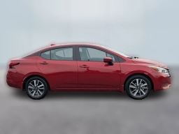 Nissan Versa SV CVT 2025