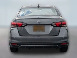 Nissan Versa SV CVT 2025