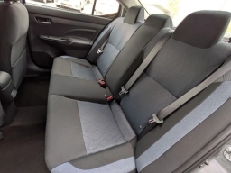 Nissan Versa SV CVT 2025