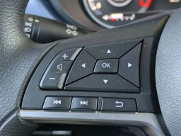 Nissan Versa SV CVT 2025