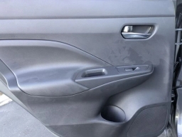 Nissan Versa SV CVT 2025