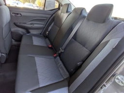 Nissan Versa SV CVT 2025