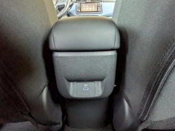 Nissan Versa SV CVT 2025