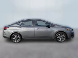 Nissan Versa SV CVT 2025