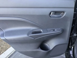 Nissan Versa SV CVT 2025