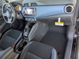Nissan Versa SV CVT 2025