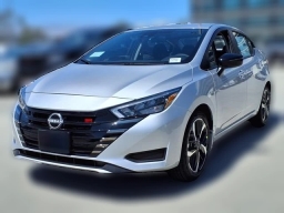 Nissan Versa SR CVT 2025