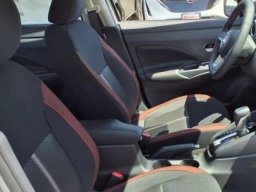 Nissan Versa SR CVT 2025