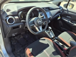 Nissan Versa SR CVT 2025