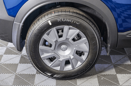 Nissan Kicks S AWD 2025