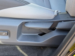 Toyota Tacoma 4WD TRD Sport Double Cab 5' Bed AT (Natl) 2026