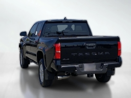 Toyota Tacoma 4WD SR5 Double Cab 5' Bed AT (Natl) 2026