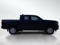 Toyota Tacoma 4WD SR5 Double Cab 5' Bed AT (Natl) 2026