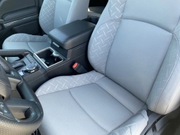 Toyota Tacoma 4WD SR5 Double Cab 5' Bed AT (Natl) 2026