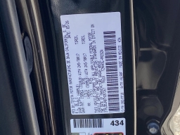 Toyota Tacoma 4WD SR5 Double Cab 5' Bed AT (Natl) 2026