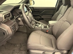 Toyota Tacoma 4WD SR5 Double Cab 5' Bed AT (Natl) 2026