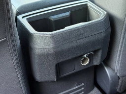 Toyota Tacoma 4WD SR5 Double Cab 6' Bed AT (Natl) 2026