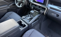 Toyota Tacoma 4WD SR5 Double Cab 6' Bed AT (Natl) 2026