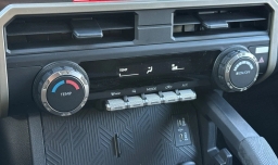 Toyota Tacoma 4WD SR5 Double Cab 6' Bed AT (Natl) 2026