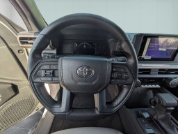 Toyota Tacoma 4WD SR5 Double Cab 5' Bed AT (GS) 2026