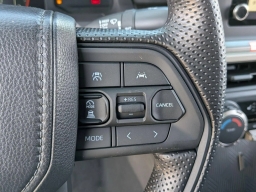 Toyota Tacoma 4WD SR5 Double Cab 5' Bed AT (GS) 2026