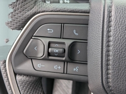 Toyota Tacoma 4WD Limited Double Cab 5' Bed AT (Natl) 2026