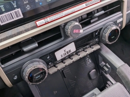 Toyota Tacoma 4WD Limited Double Cab 5' Bed AT (Natl) 2026