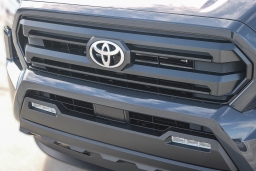 Toyota Tacoma 4WD SR5 Double Cab 6' Bed AT (Natl) 2026